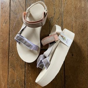 Teva Flatform Universal Karina NWT - Sz 8